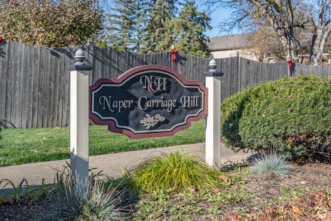 Naper Carriage Hill is located in the vibrant, award-winning city of Naperville, IL.