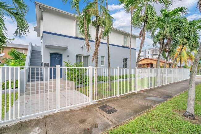 1801 SW 5th St unit 1, Miami, FL 33135 - photo 5