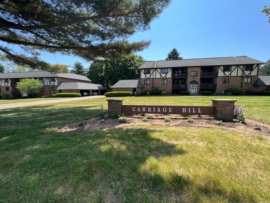 Carriage Hill Apartments: A 55 and Better Community, Canton, OH 44718 - photo 1