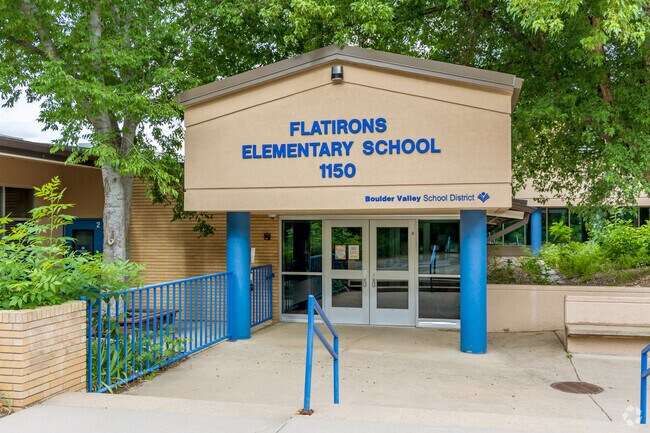 Flatirons Elementary School boasts an A grade from Niche.