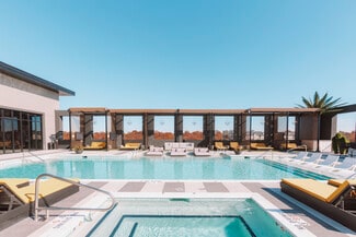 8400 Delmar Blvd, Clayton, MO 63124