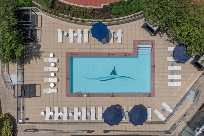 Beacon Harbor Point, Stamford, CT 06902 - photo 4