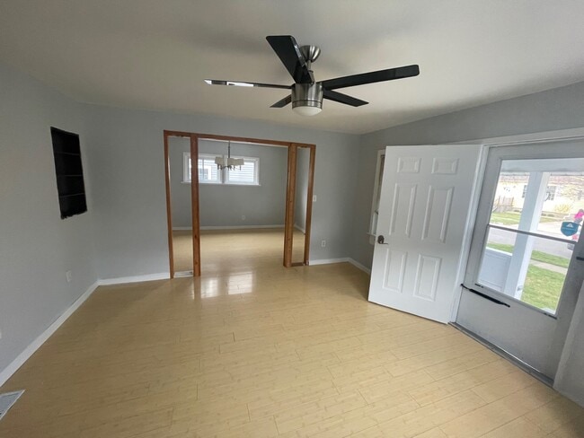 120 Lyndale Ave unit Lower Apartment, Buffalo, NY 14223 - photo 2