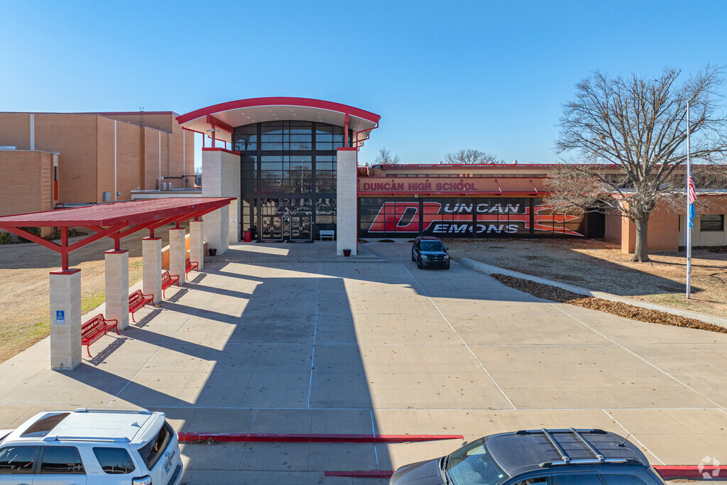 Duncan High School