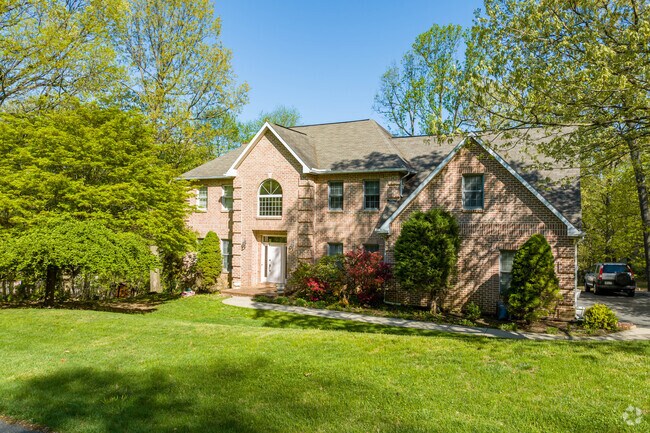 Beautiful single family homes on Queens Court in Mount Penn