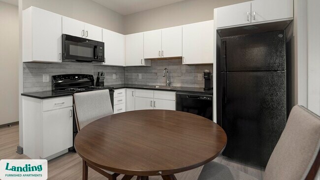 645 N Front St unit 424, Memphis, TN 38107 - photo 7