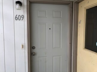 615 N Washington St Unit 609, Angola, IN 46703