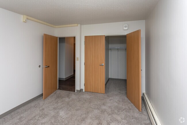 1BR, 1BA - 520SF