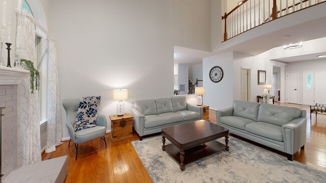 8011 Lions Crest Way, Gaithersburg, MD 20879 - photo 2