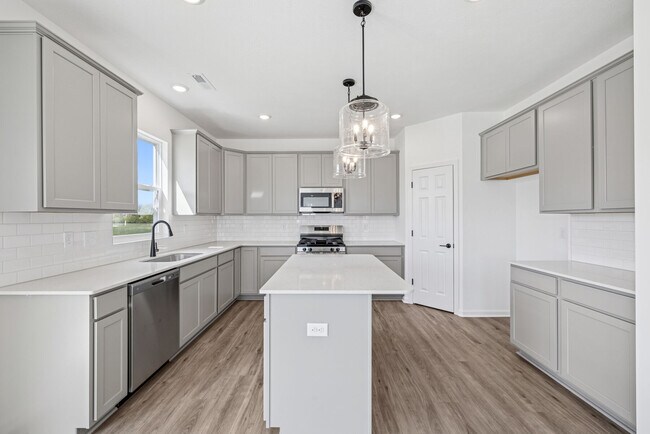 3692 Dutton Dr, Bargersville, IN 46106 - photo 3