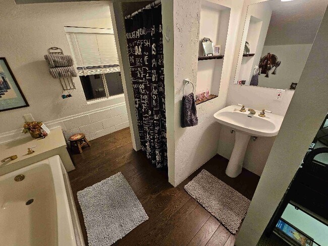 37711 E Benton Rd unit Master Bedroom and s, Temecula, CA 92592 - photo 7