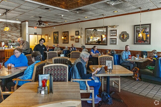 Local restaurant provides dining near Kletzsch neighborhoods.