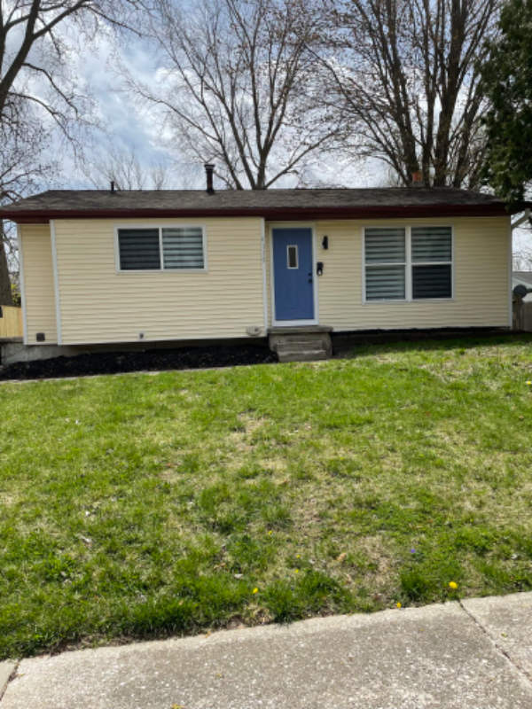 4110 Hancock Dr, Midland, MI 48642