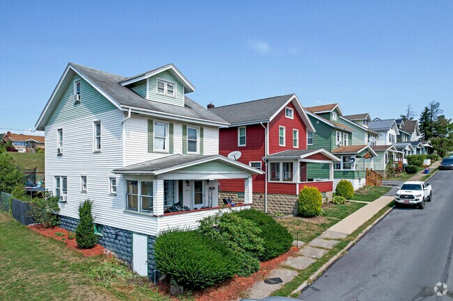 The Westmont community can be described by beautiful homes on well maintained tree lined streets