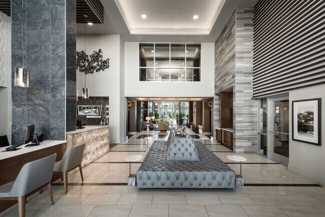 Maxwell on 66th, Phoenix, AZ 85054 - photo 4