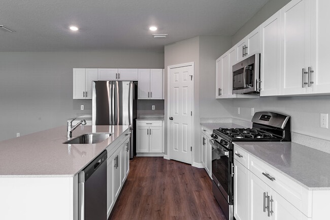 4623 Hikers Dr, Davenport, FL 33837 - photo 7