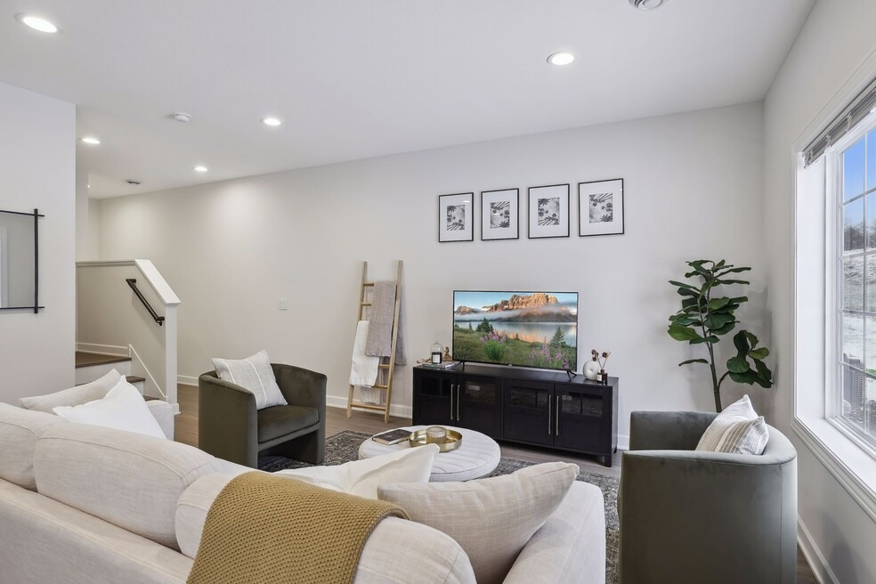 2489 Cedarwood Ln, River Falls, WI 54022 - photo 1