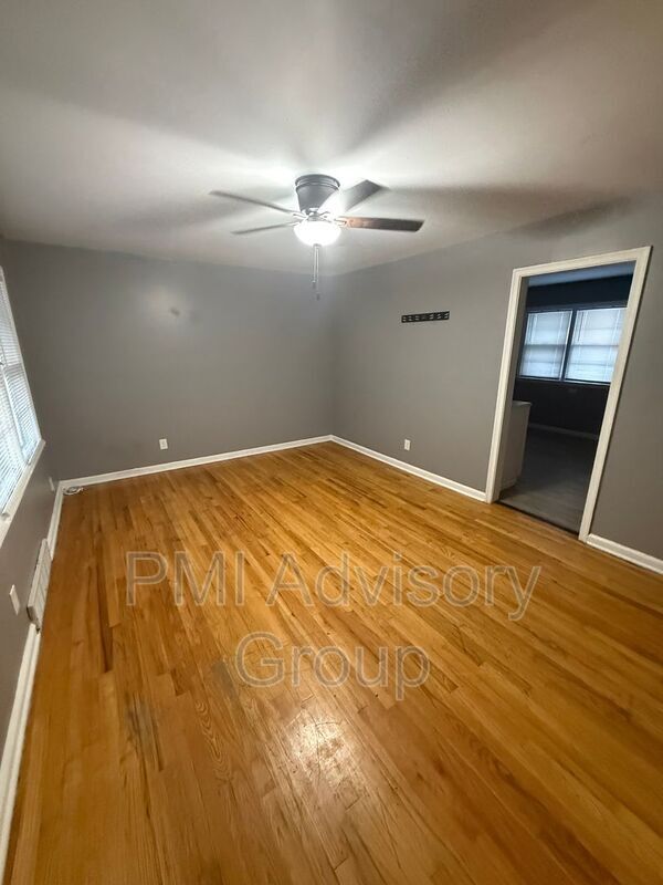 3523 SW 9th St, Topeka, KS 66606 - photo 2