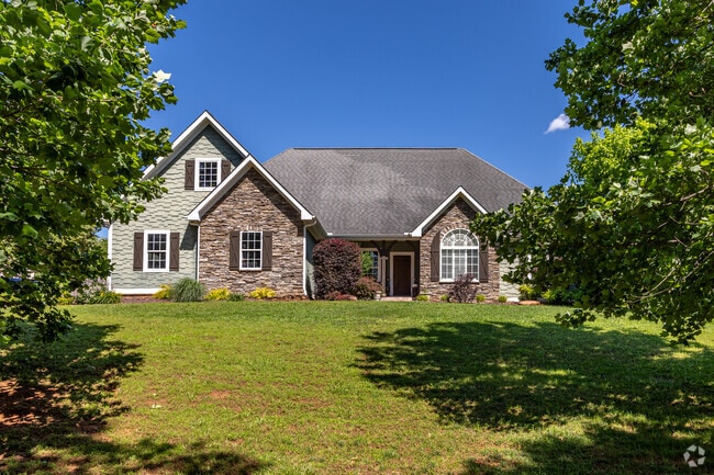 Luxury homes sit on large lots around Lanier.
