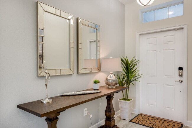 4801 Kings Castle Cir unit ID1280780P, Kissimmee, FL 34746 - photo 2