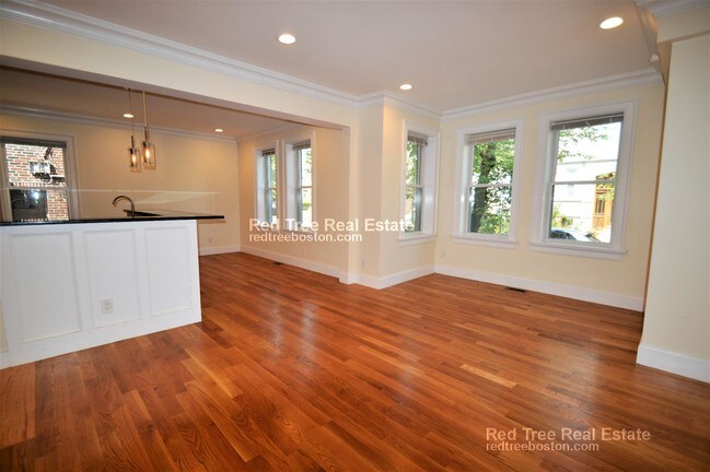 74 Browne St unit 2, Brookline, MA 02446 - photo 7