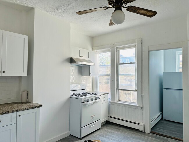 38 Jefferson St unit 1, Cambridge, MA 02141 - photo 3