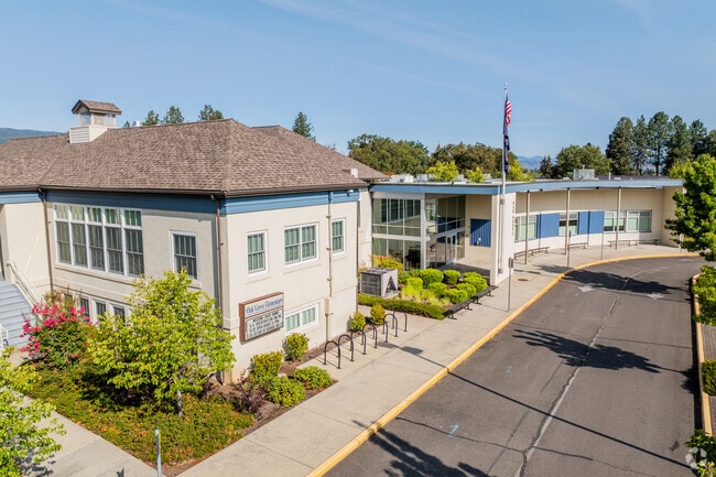 Oak Grove Elementary School is located in the heart of Medford.