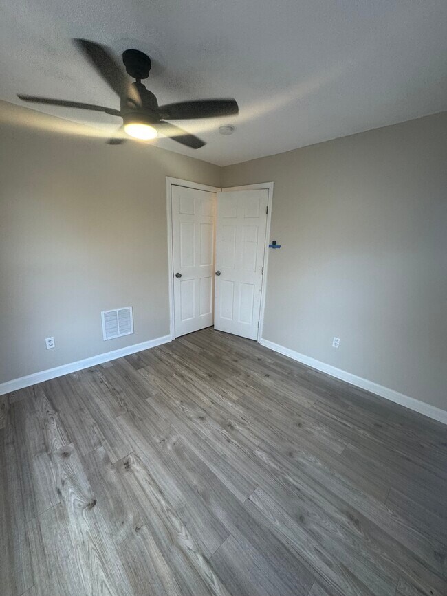 4 Library St unit 4 Library St, Allenstown, NH 03275 - photo 7