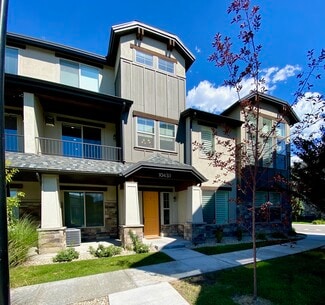 10439 S Beetdigger Blvd, Sandy, UT 84070