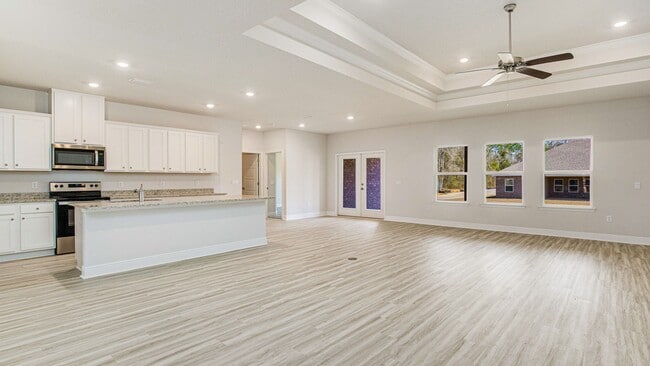 3173 Silver Maple Dr unit 36198391, Cantonment, FL 32533 - photo 4