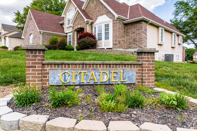 The Citadel Center neighborhood rests between the historic Paseo Boulevard and 71 Highway.