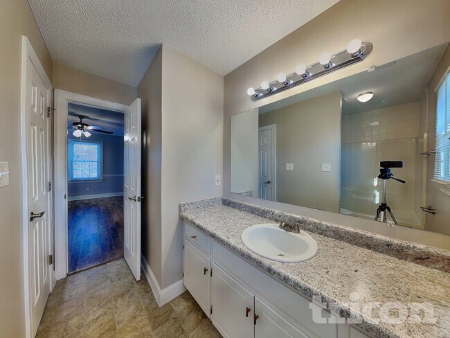 622 Commander Dr, Wendell, NC 27591 - photo 7