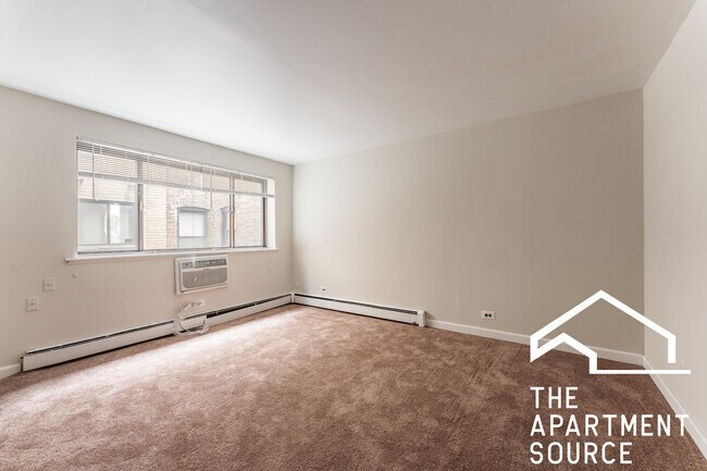 5917 N Kenmore Ave unit 325, Chicago, IL 60660 - photo 2