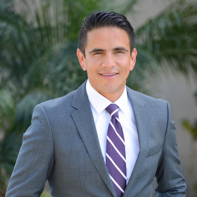 Agent Photo