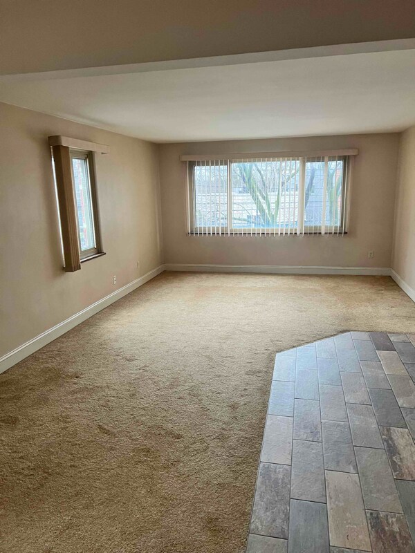 19290 Lorain Rd Unit 5, Fairview Park, OH 44126