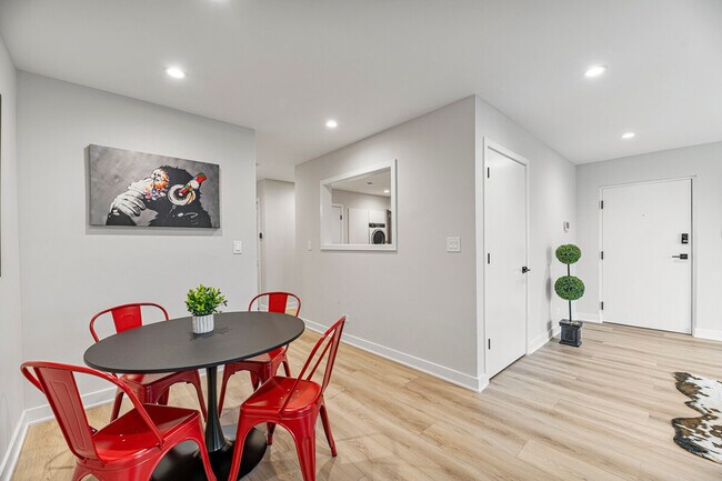 2335 W Touhy Ave unit ID1062699P, Chicago, IL 60645 - photo 7