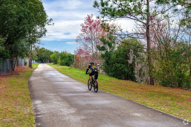 Little Econ Greenway provides an excellent biking spot in Union Park.