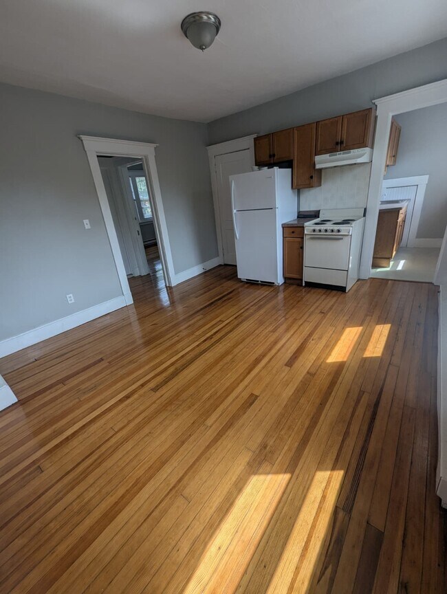 465 Woodward Ave Unit 3, New Haven, CT 06512