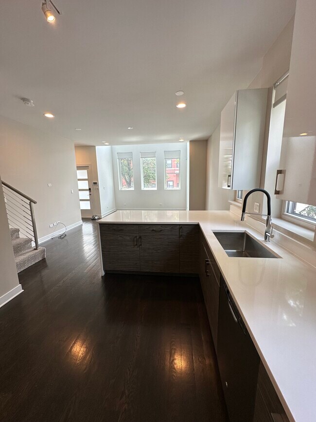 1758 W Cullerton St unit 1, Chicago, IL 60608 - photo 7