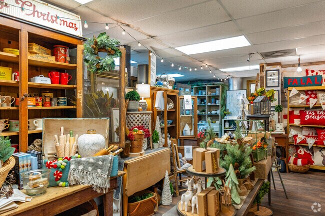 Mercantile 1858 has local goods and home decor in Arrington near the Triune Area.