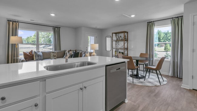 602 Wilder Bloom Path, Aberdeen, NC 28315 - photo 6