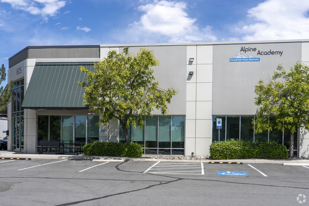 The front entrance to the Alpine Academy in Sparks.