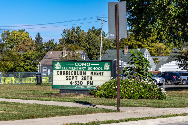 Como Elementary School in North Linden has a curriculum night for parents to speak to teachers.