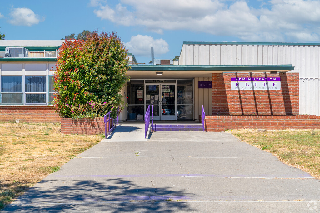 Elite Public School located in the North Vallejo neighborhood.