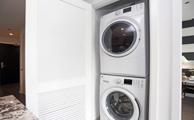 791 N Hudson Ave unit 2222, Chicago, IL 60610 - photo 5