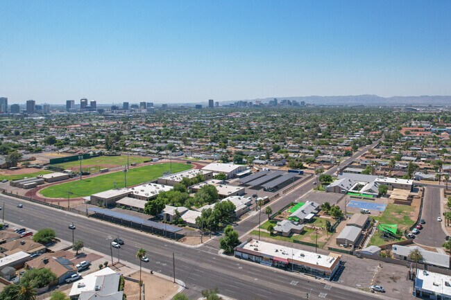 Phoenix Christian Elementary shares facilities with Phoenix Christian Preparatory School.