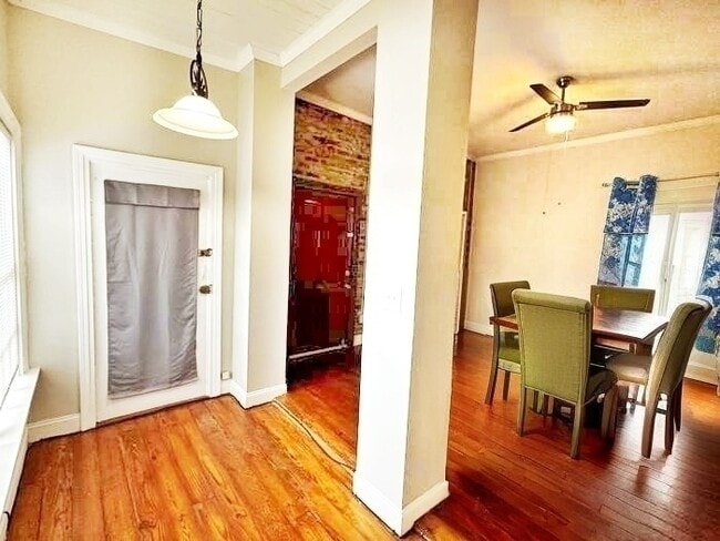201 Spring St, Charleston, SC 29403 - photo 3
