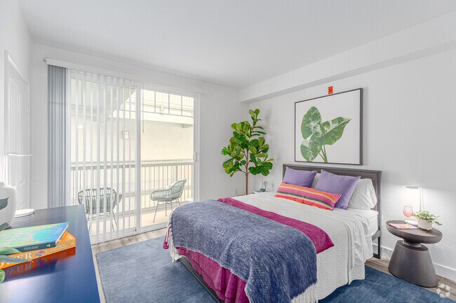 1BR, 1.5BA - 865SF - Bedroom