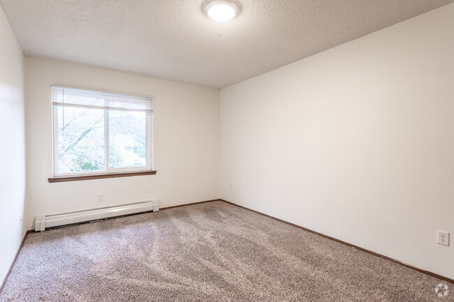 2BR, 1.5BA - 832 SF