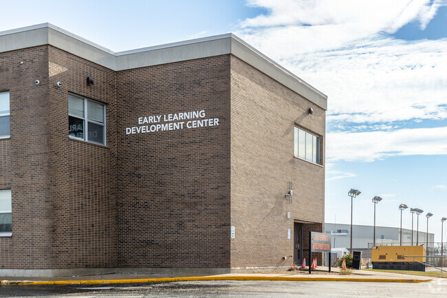 Huntley Middle School in Dekalb offers a early learning and development program.